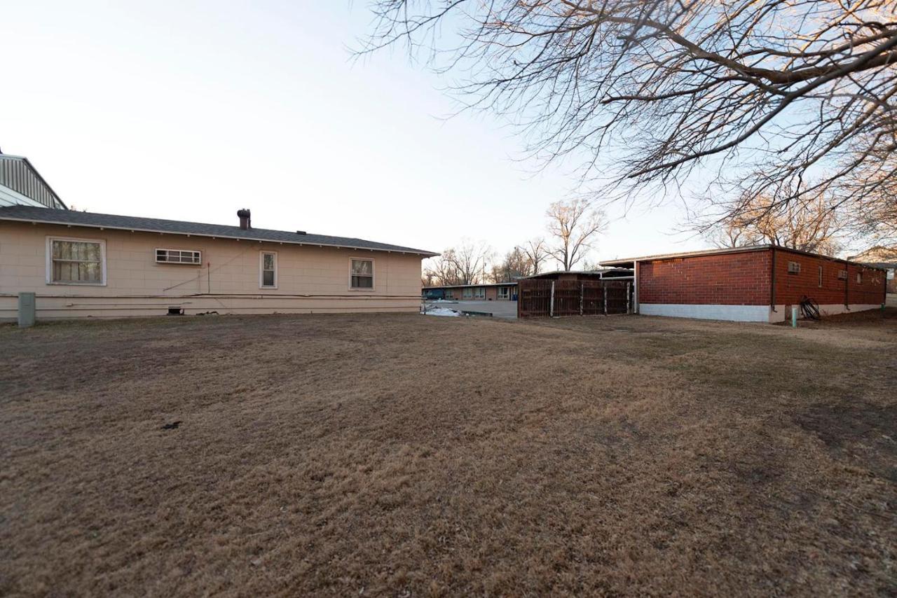 Cedar Inn McCook Kültér fotó