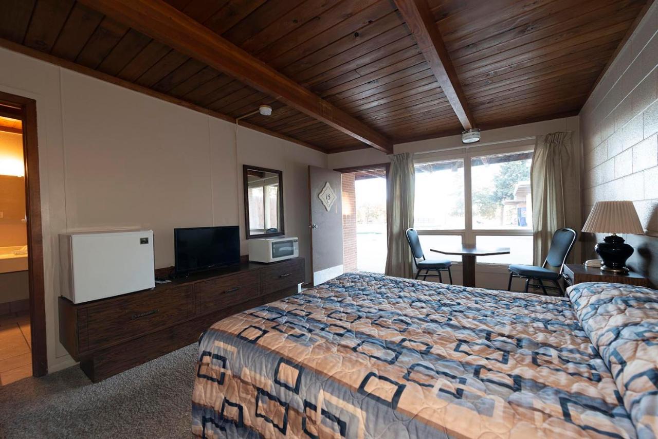 Cedar Inn McCook Kültér fotó