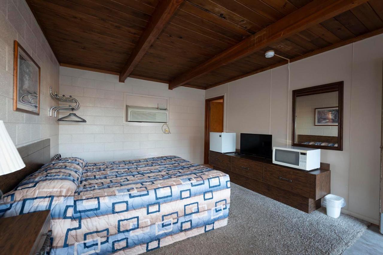 Cedar Inn McCook Kültér fotó