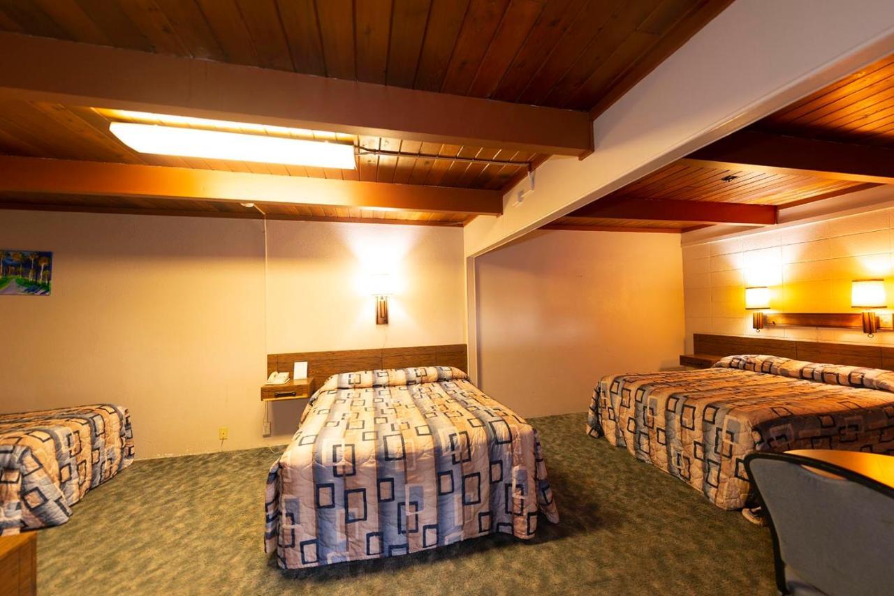 Cedar Inn McCook Kültér fotó