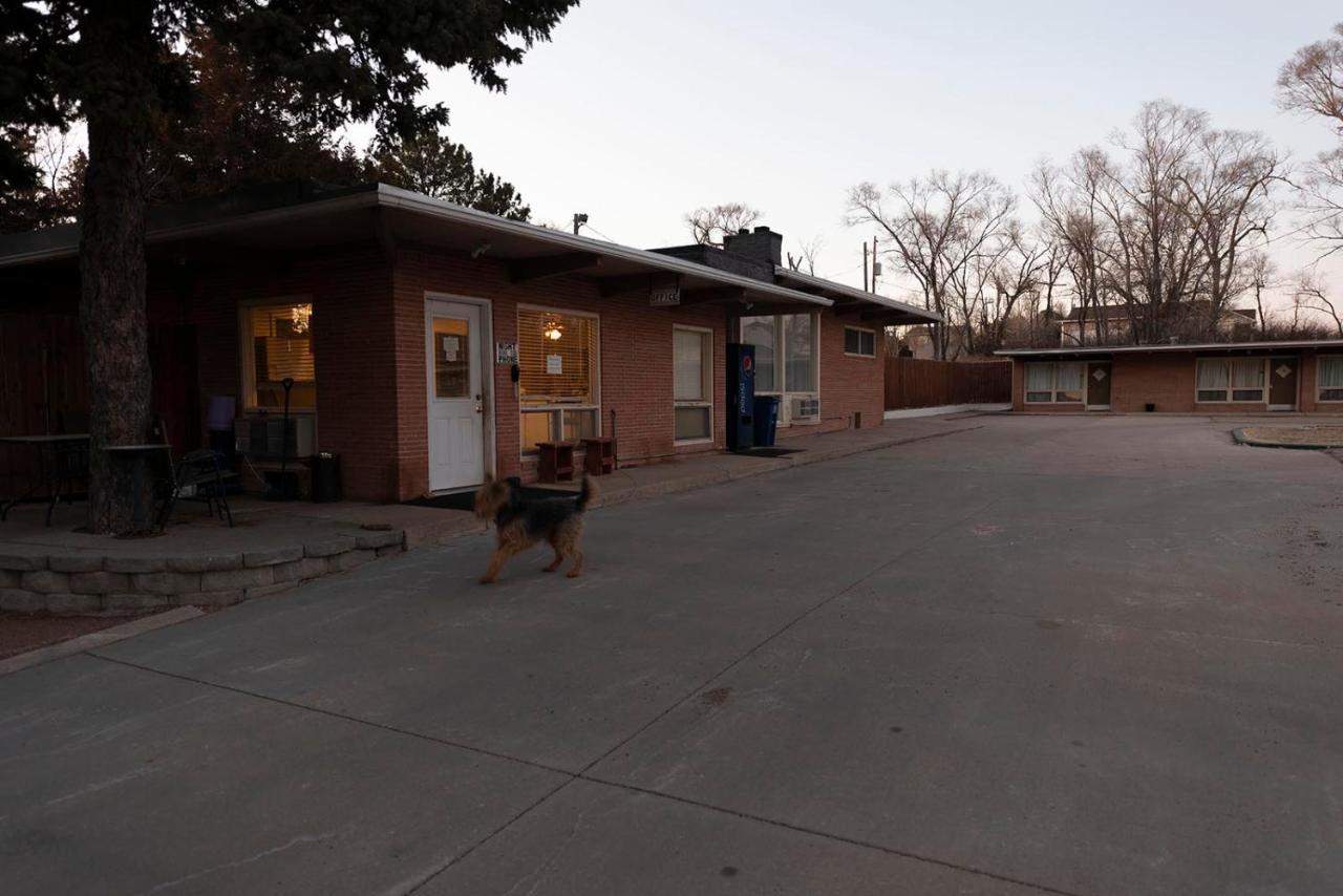Cedar Inn McCook Kültér fotó