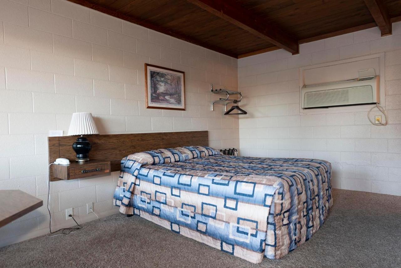 Cedar Inn McCook Kültér fotó