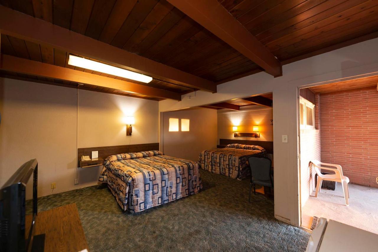 Cedar Inn McCook Kültér fotó