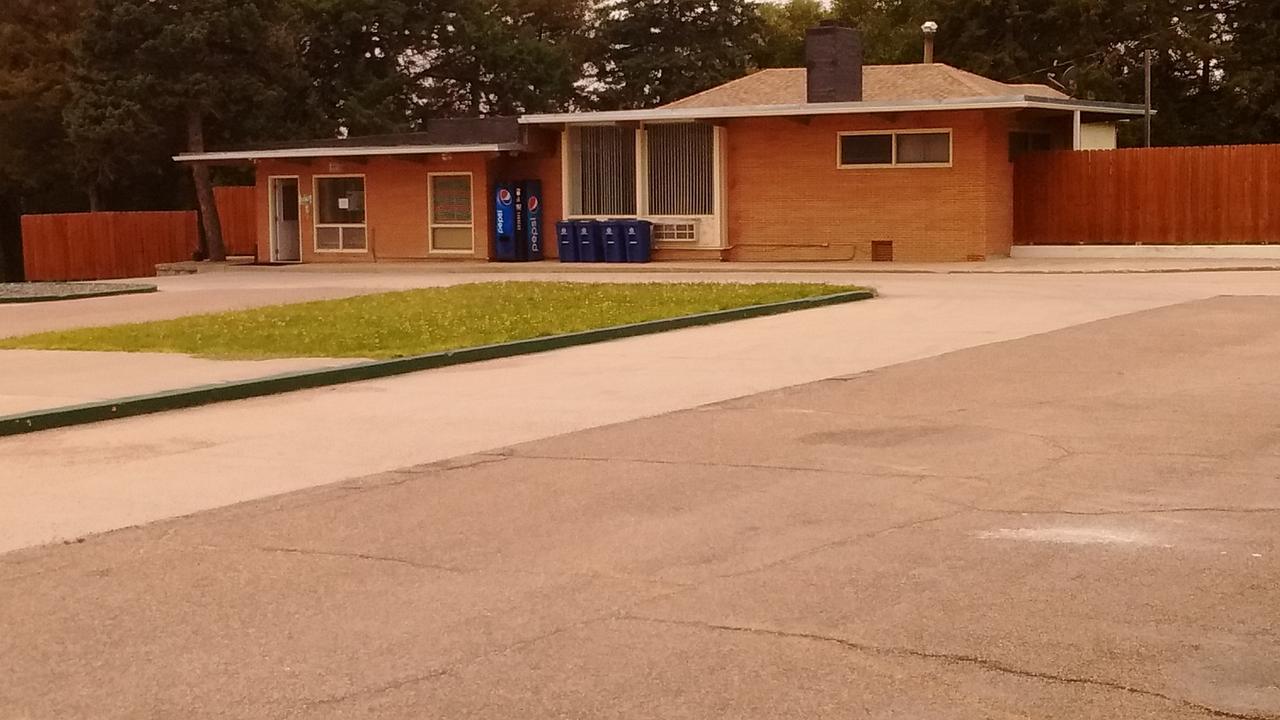 Cedar Inn McCook Kültér fotó